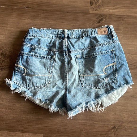 American Eagle High Rise Festival Denim Shorts size 6 - Picture 2 of 3